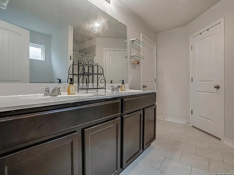 9654 Holly Patch — Photo 18