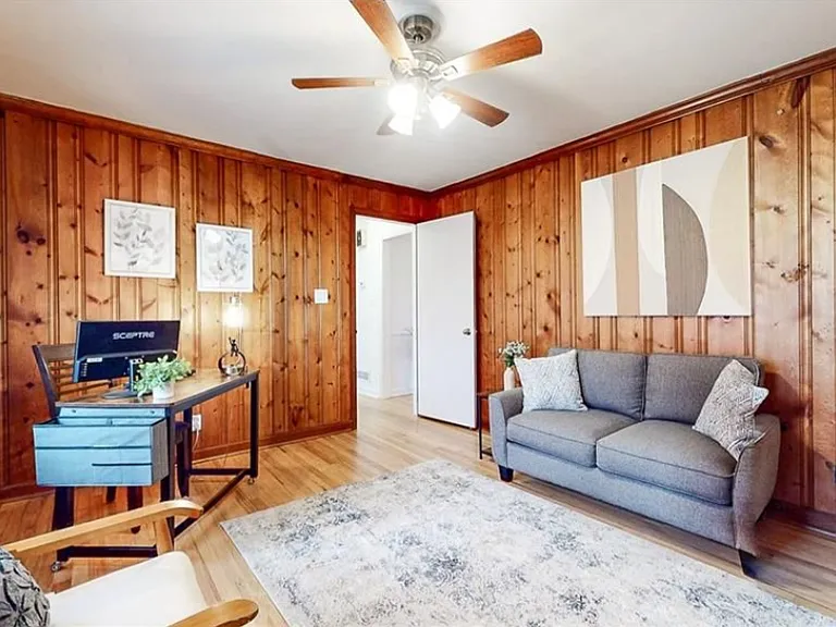 Additional bedroom