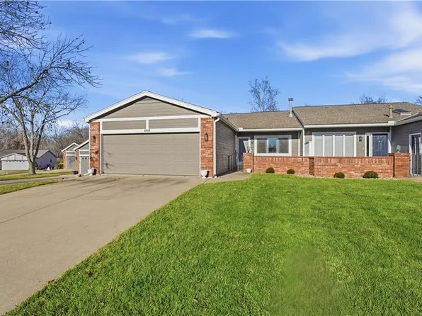 6414 NW Revere Dr, Kansas City, MO 64151