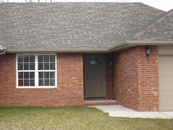 1st image of 295 E Whitehorn Dr