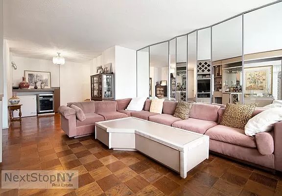 4th image of 245 E 54th St APT 19F