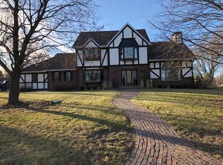 5 N Madison St, Emmetsburg, IA 50536