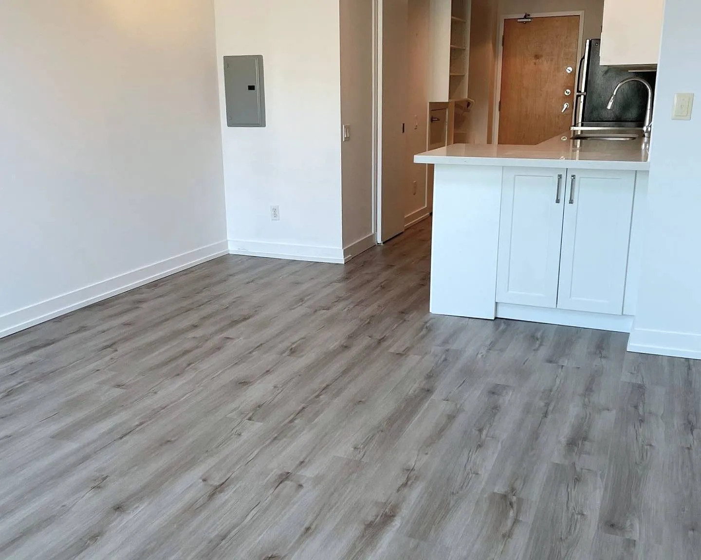 77 Lombard St - LPH2 — Photo 2
