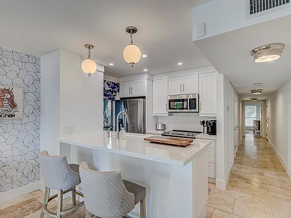 3rd image of 296 Cypress Point Dr