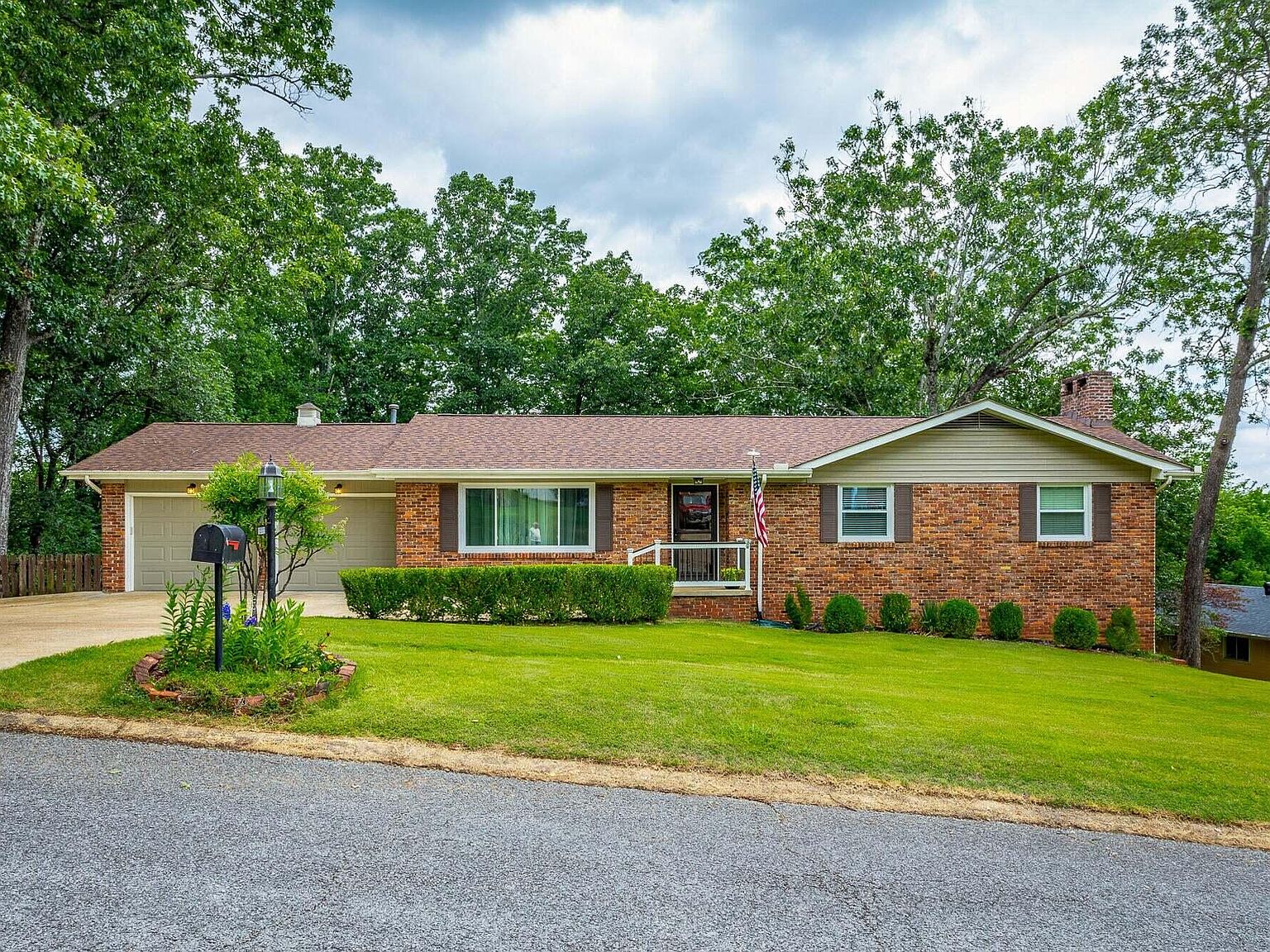 1311 Vanessa Dr, Hixson, TN 37343 Zillow