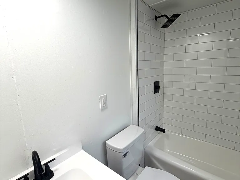 153 Artic Ct #153 — Photo 3