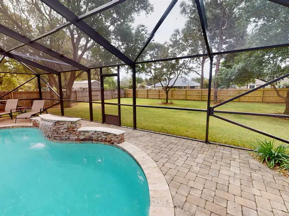 6887 Yorkwood St, Navarre, FL 32566