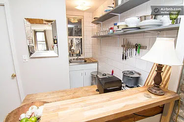 Rented by R New York