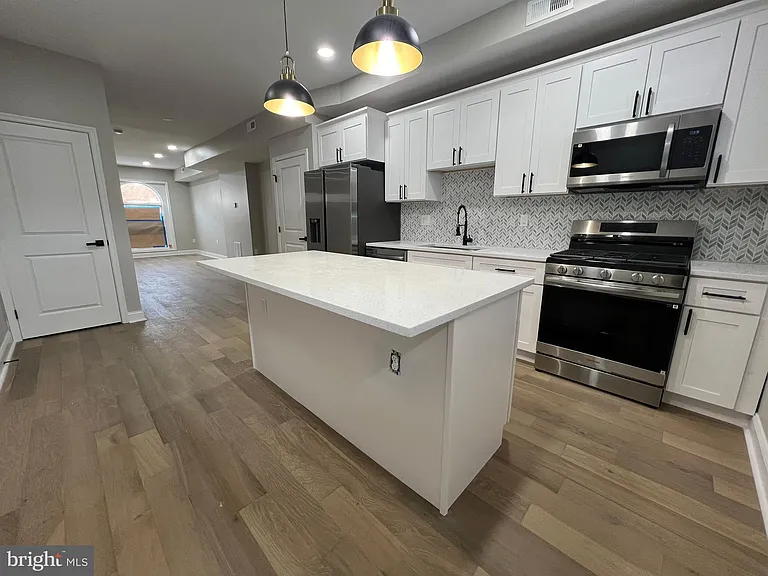 717 N Collington Ave — Photo 11