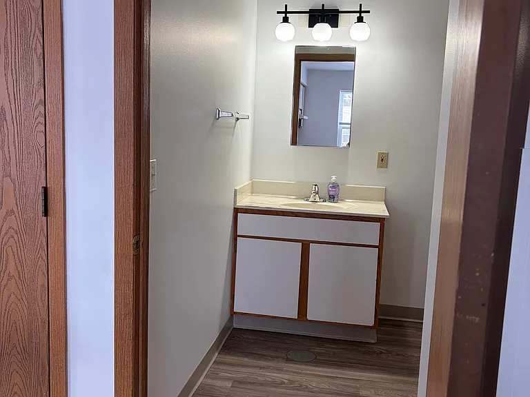 Songbird Apartments — Photo 7