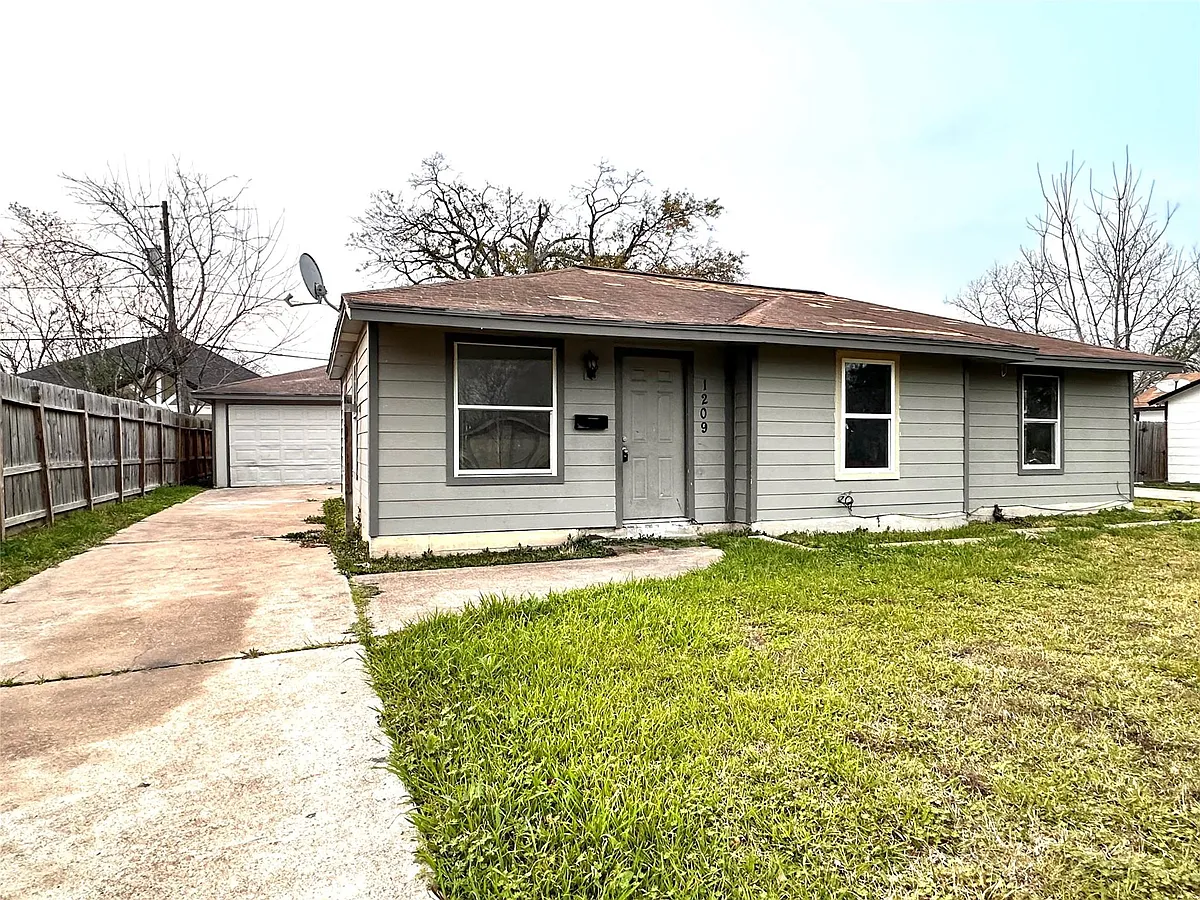 Building Photo - 1209 Glenn Ave