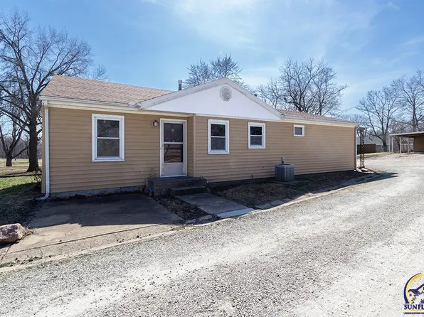 3715 NW Wilder Rd, Topeka, KS 66617