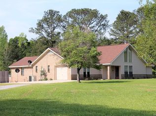 815 Possum Trot Rd, Deatsville, AL 36022