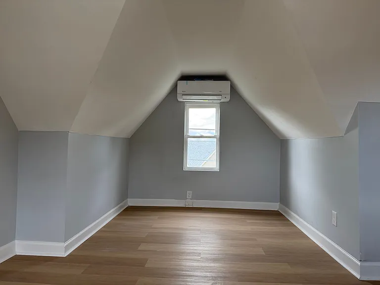 618 Chestnut Hill Ave — Photo 53