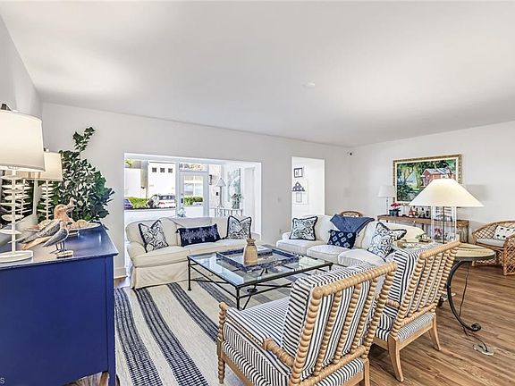 2nd image of 5801 Glencove DR #502