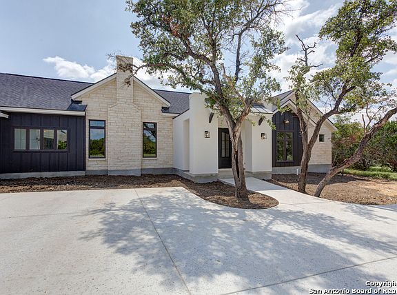 3rd image of 2311 Haven Bluff Ct