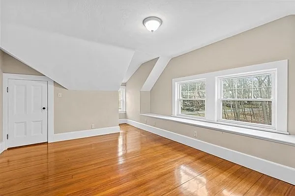 34 Glen Rd — Photo 34