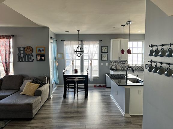 3rd image of 285 Cameron Station Blvd #509