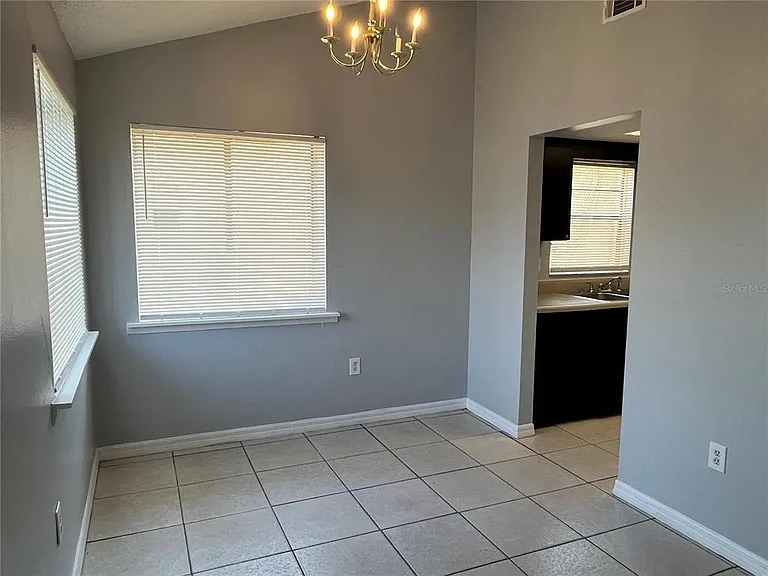 1143 Old South Dr — Photo 4