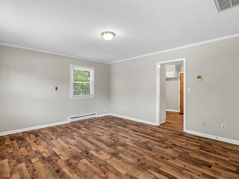 2309 Bridgette Blvd — Photo 3