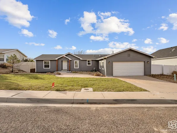 393 N Foothill Dr, Cedar City, UT 84721