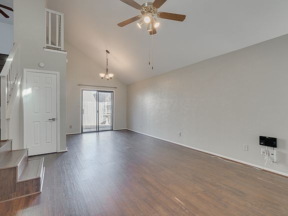 5th image of 3343 Briaroaks Dr