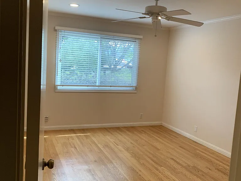 765 San Antonio Rd #31 — Photo 2