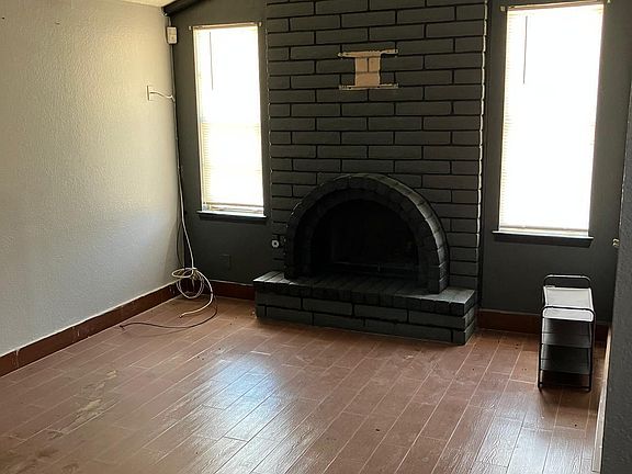 2nd image of 804 Centennial Dr