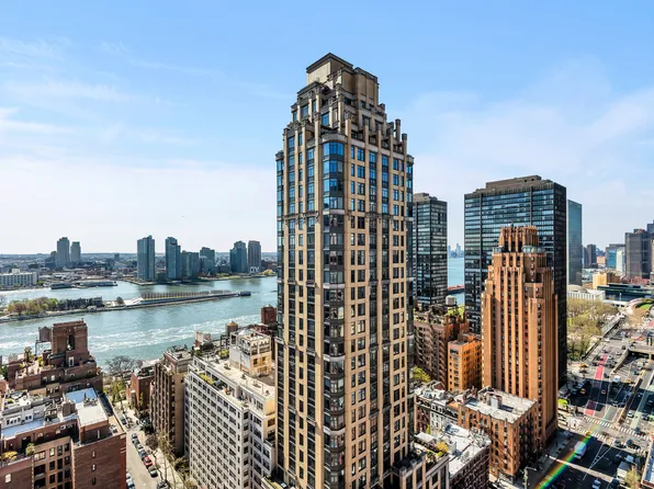 351 East 51st Street PH8 image 3 of 17