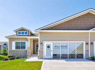 9024 Calpurnia Dr, West Des Moines, IA 50266