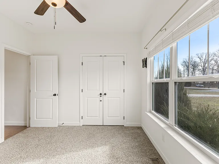 819 Hooper Rd — Photo 19