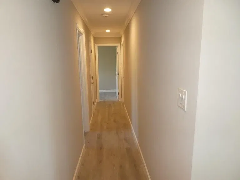 1605 Redwood Ave — Photo 14