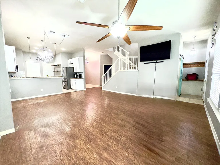 401 Witte — Photo 2