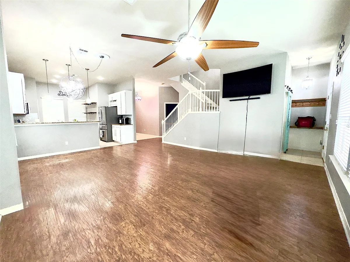 Building Photo - 401 Witte