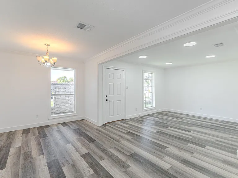 10126 Pine Moss Dr — Photo 10