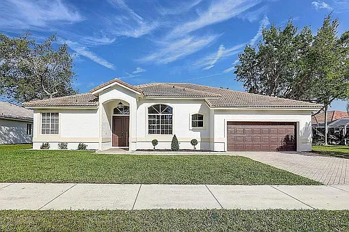 1255 SW Maplewood Dr Photo 1