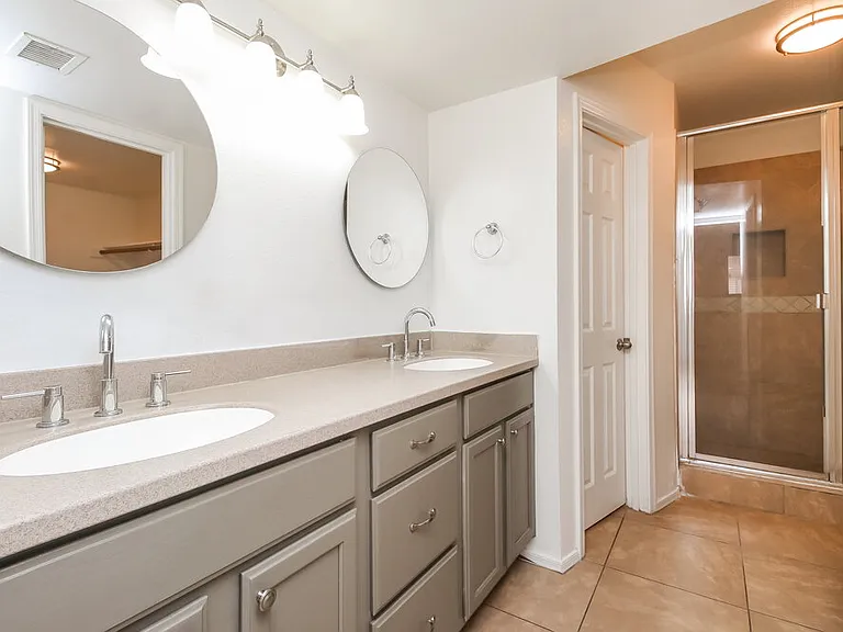 1232 W Riviera Dr — Photo 10