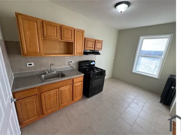 76 N 9th St, Newark, NJ