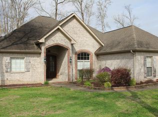 705 Hickory Ave, Muscle Shoals, AL 35661