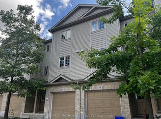 155 Highland Cres #B10, Kitchener, ON N2M 0A1