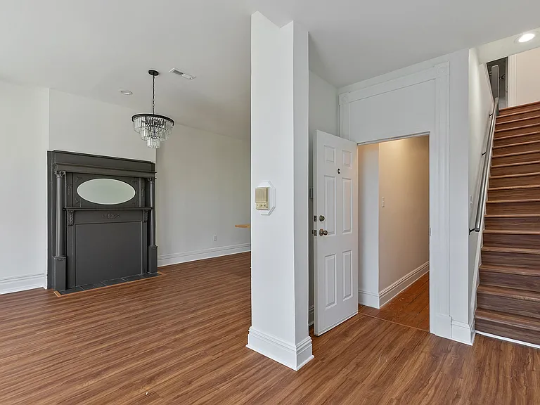 1619 W Grace St — Photo 33