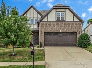 1360 Coates Ln, Gallatin, TN 37066