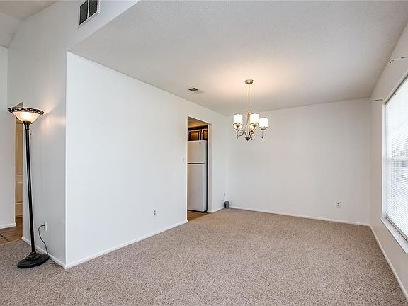 5th image of 6324 Powers Pointe Cir