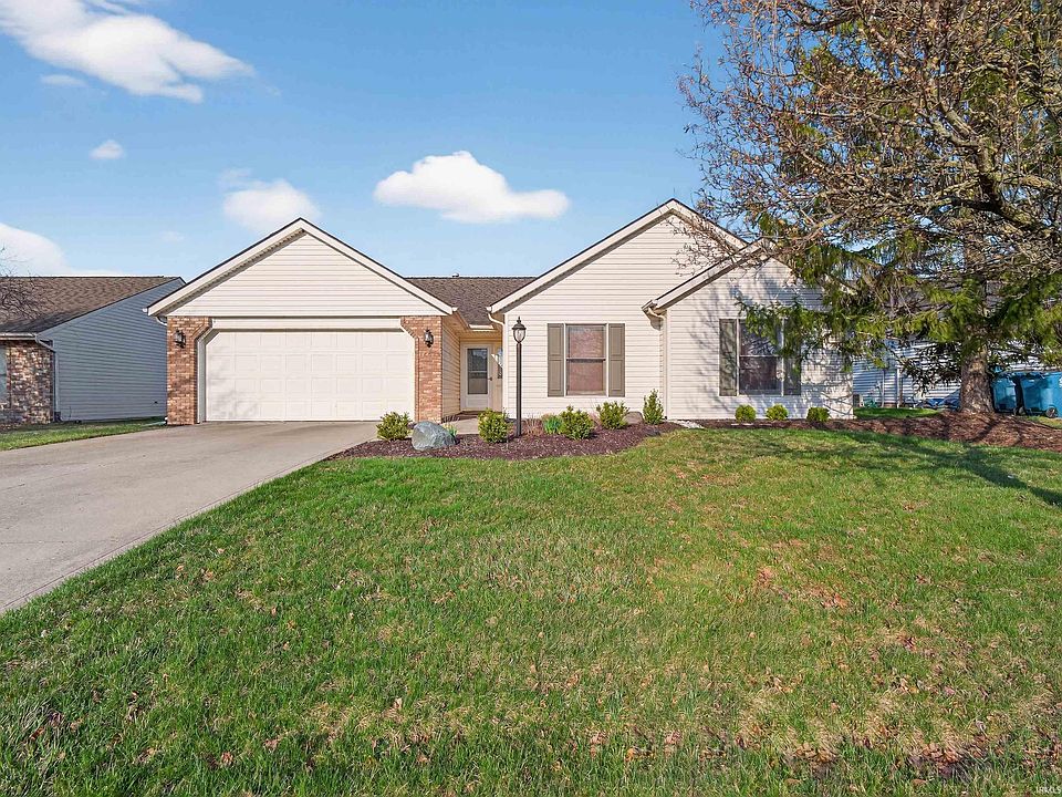 1st image of 12415 Falcatta Dr