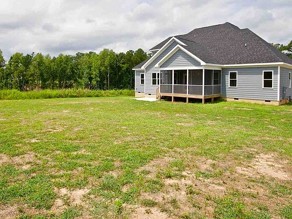 2nd image of 108 N Skymont Dr