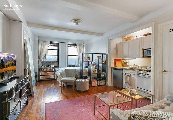 3rd image of 457 W 57th St #1214