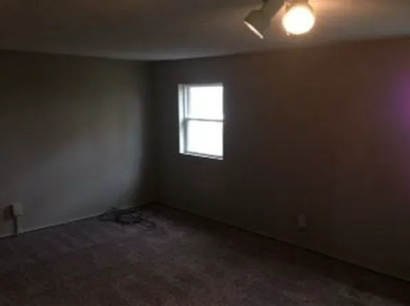 343 Ackerson Lake Dr, Jackson, MI 49201