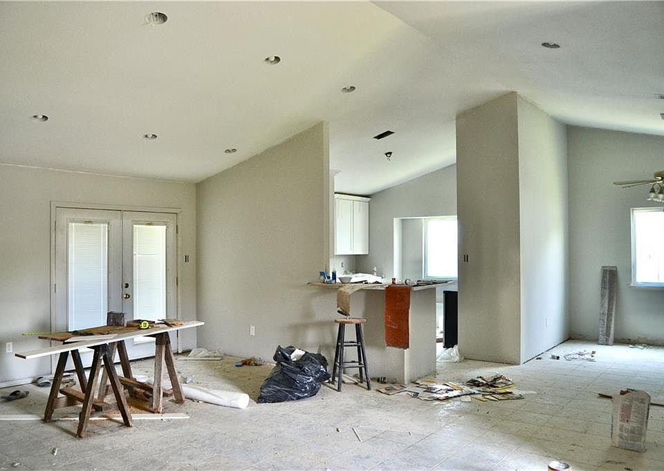 1028 Kingsway Dr W, Gretna, LA 70056 Zillow