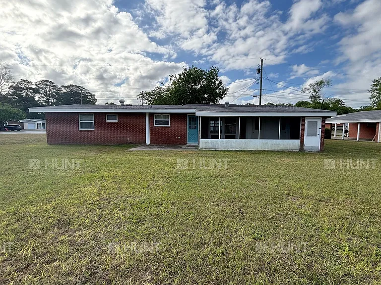 213 Cobia Dr — Photo 2
