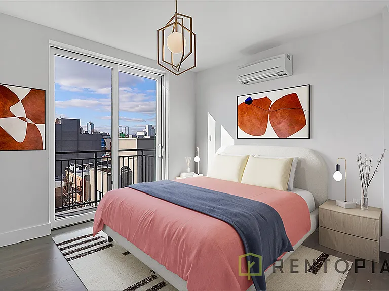 443 Graham Ave #2I — Photo 2